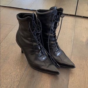 Vintage Nine West black booties